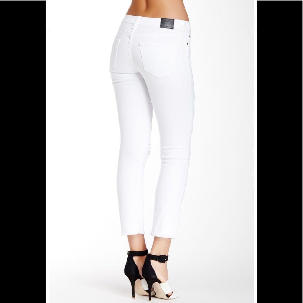 NEW! TRUE RELIGION MID RISE COBRA STRAIGHT JEANS
